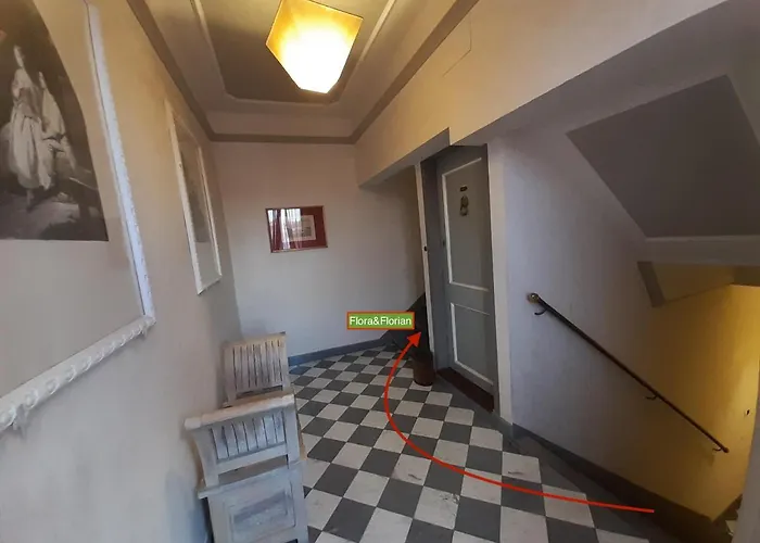 Daire The Flora And Florian - The Feeling Of Touching The Duomo Floransa